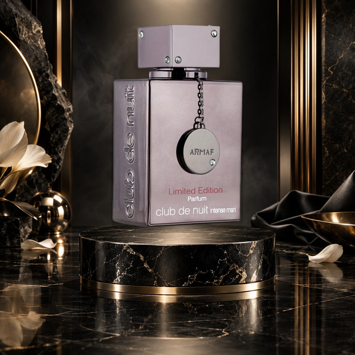 Club de Nuit Intense Man Limited Edition 2024 Parfum (uomo) 105 ml - NewBelle campagna