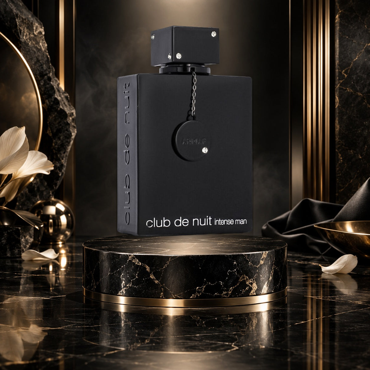 Club de Nuit Intense Man Parfum - NewBelle campagna