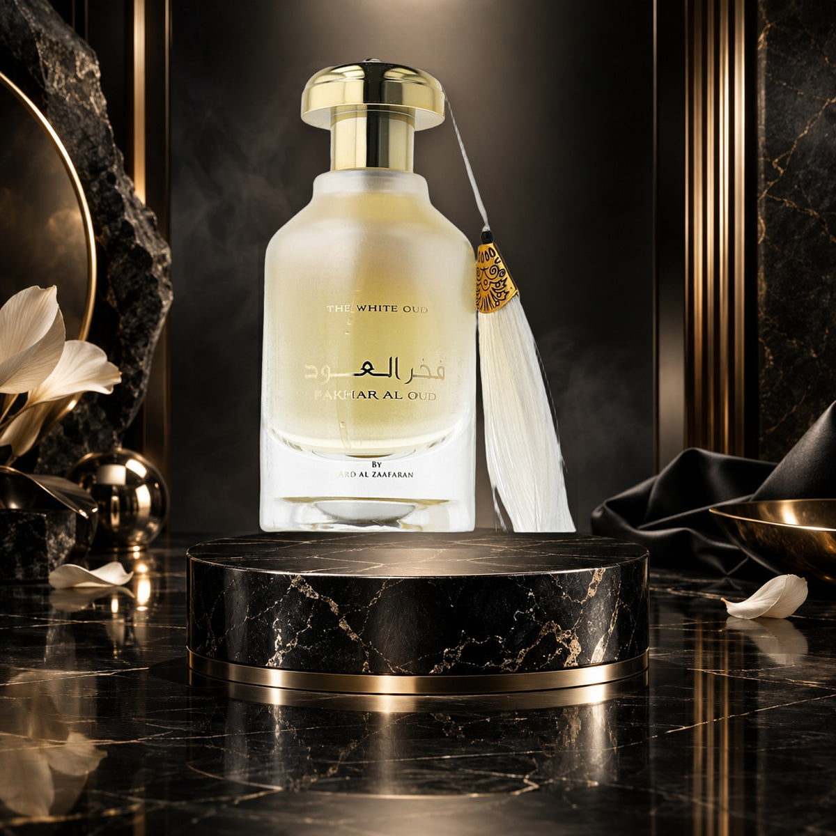 Fakhar Al Oud The White Oud - NewBelle campagna