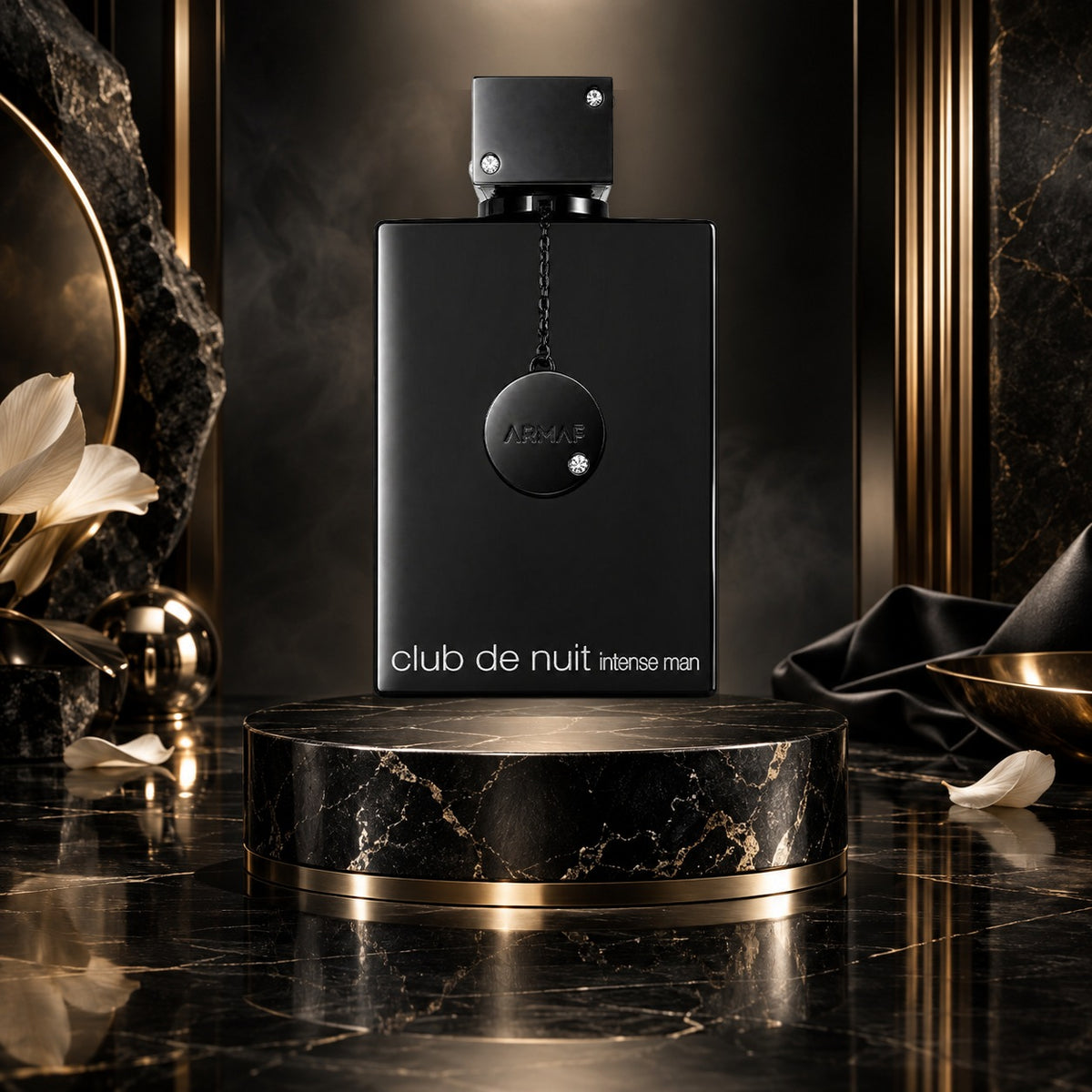 Club de Nuit Intense Man Eau de Parfum - NewBelle campagna