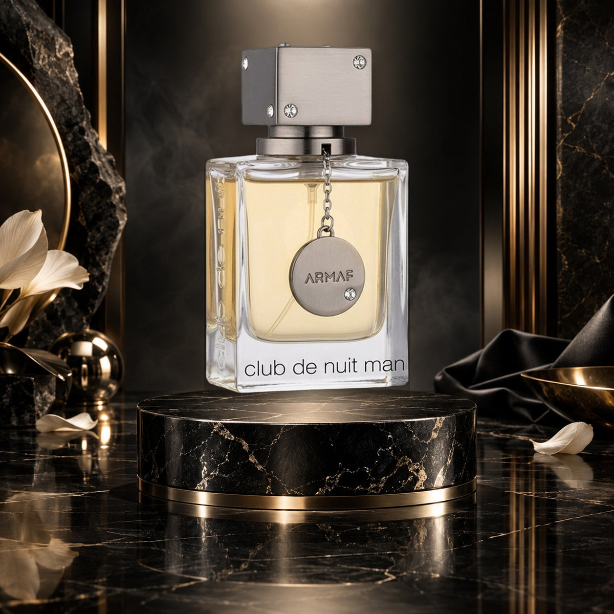 Club de Nuit Man Eau de Parfum (uomo) 30 ml M - NewBelle campagna