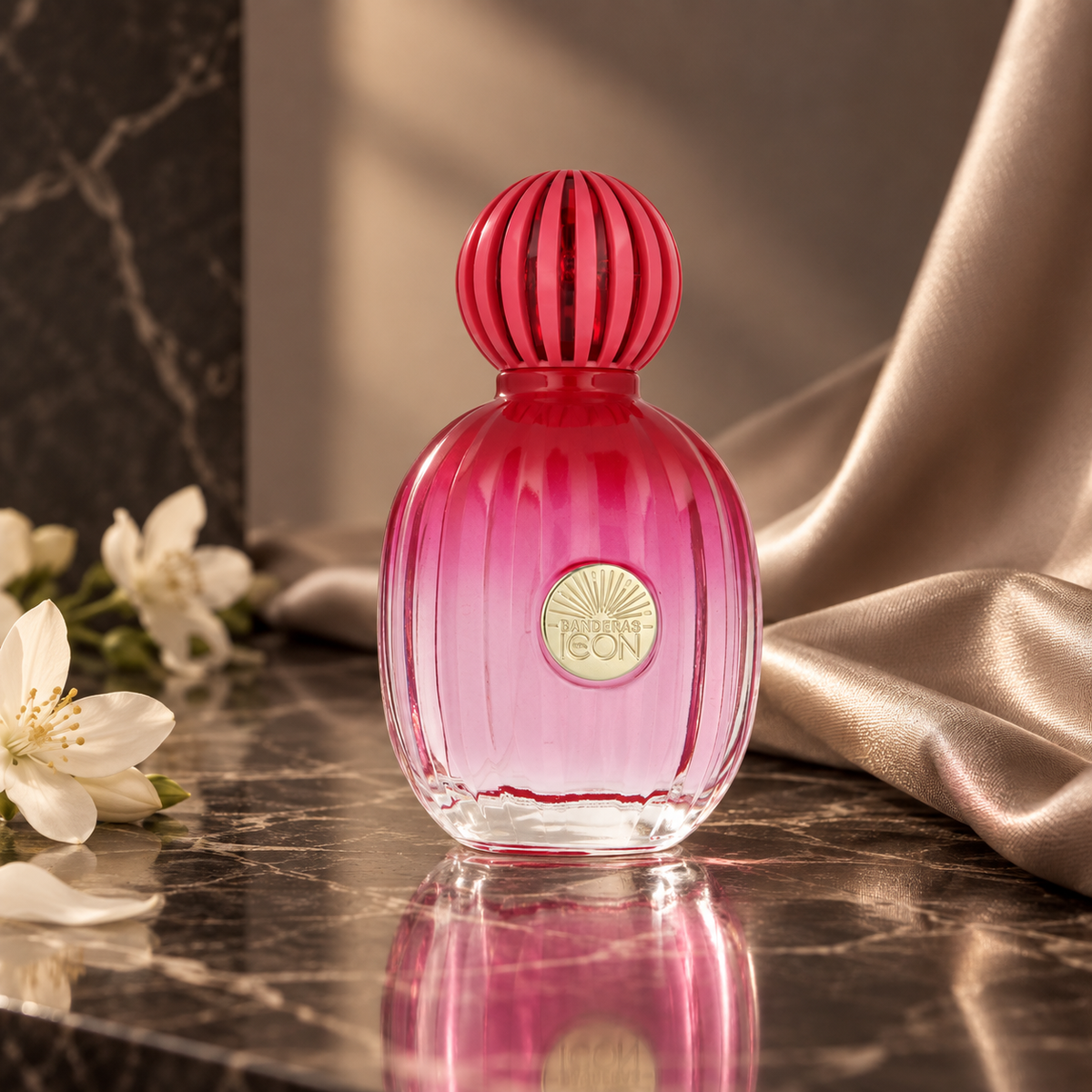 Banderas The Icon For Women 100 ml – scena editoriale NewBelle