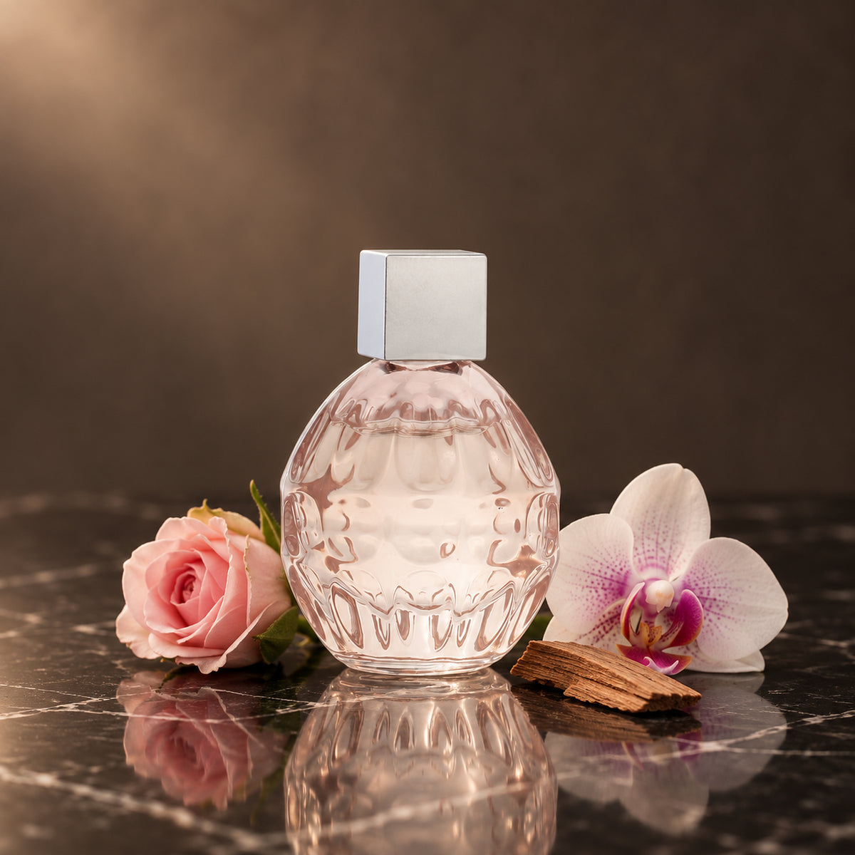 Jimmy Choo Jimmy Choo Eau de Toilette, 4.5 ml — flacone con note olfattive