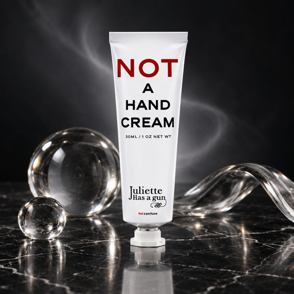 Juliette Has A Gun Not A Crema da mani 30 ml, 30 ml — flacone con note olfattive