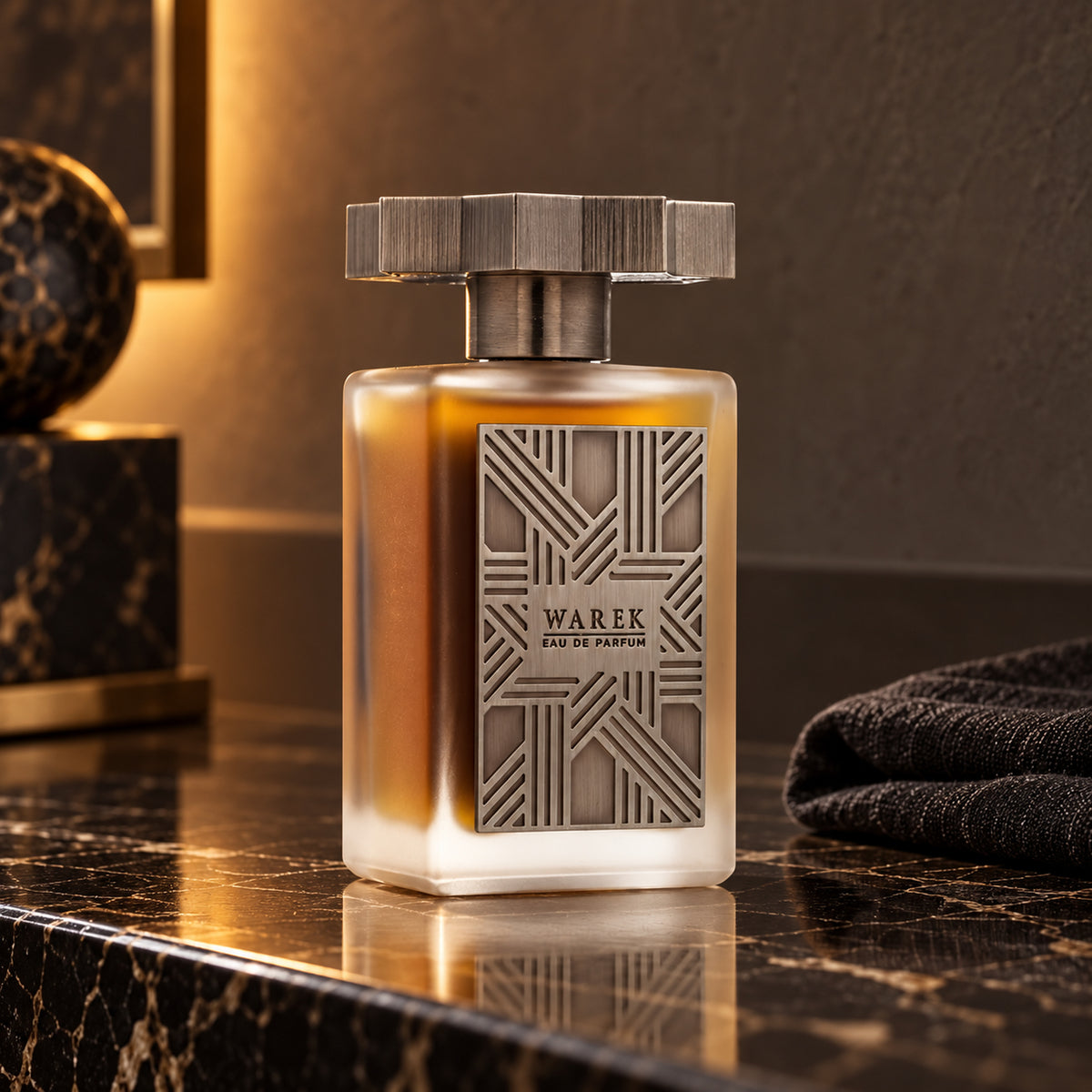 Kajal Warek, 100 ml — ambientazione lifestyle