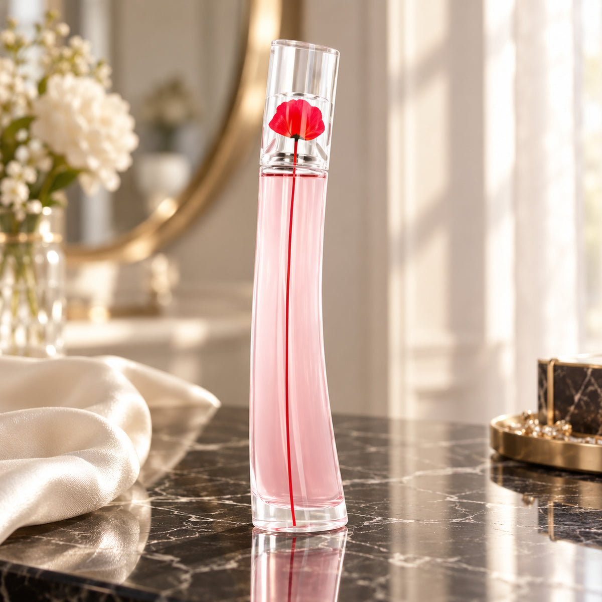 Kenzo Flower by Kenzo Poppy Bouquet, 50 ml — ambientazione lifestyle