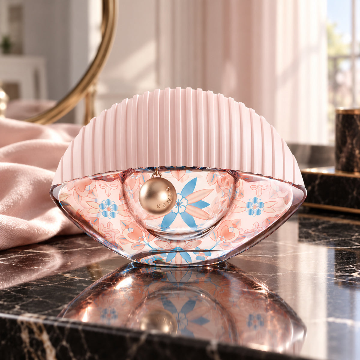 Kenzo World Fantasy Collection Eau de Toilette, 50 ml — ambientazione lifestyle
