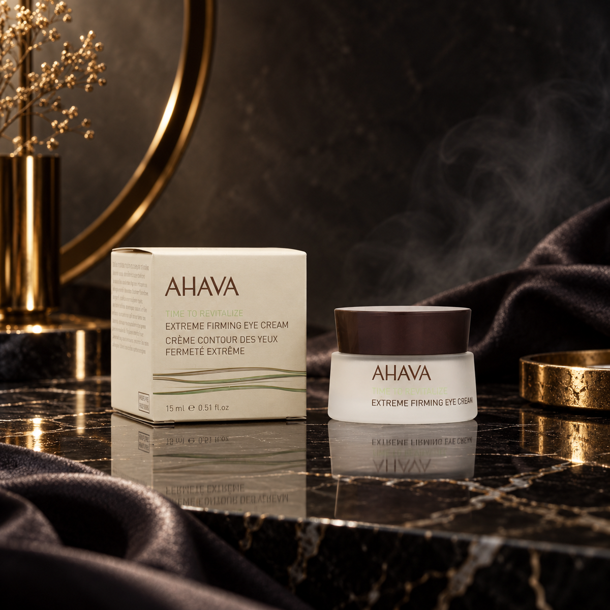 Time To Revitalize Extreme Firming Eye Cream — ambientazione luxury scura