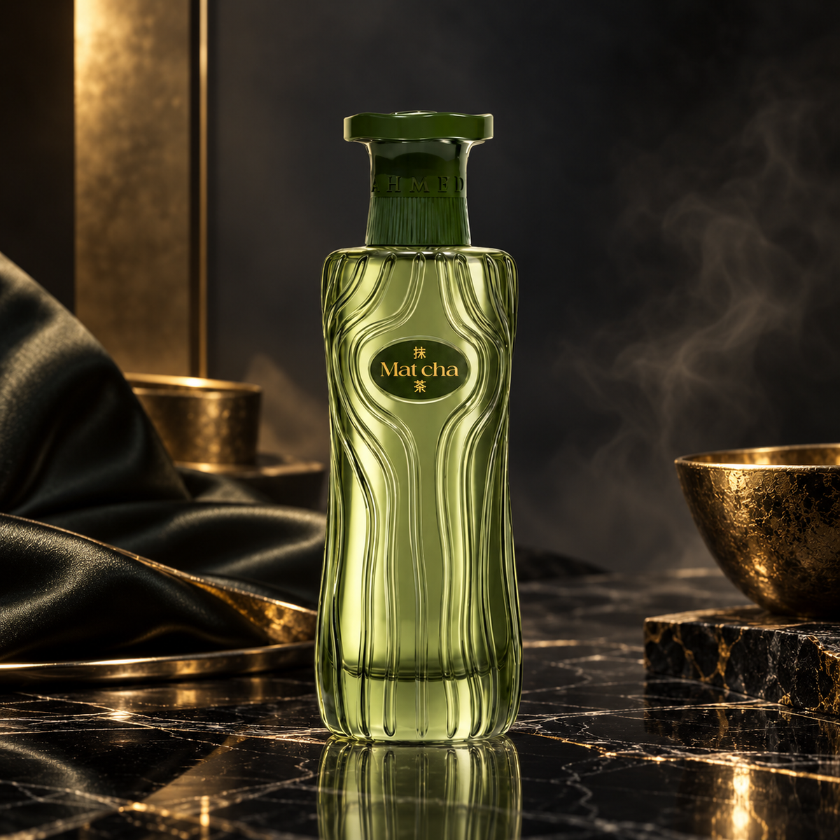 Matcha — ambientazione luxury scura